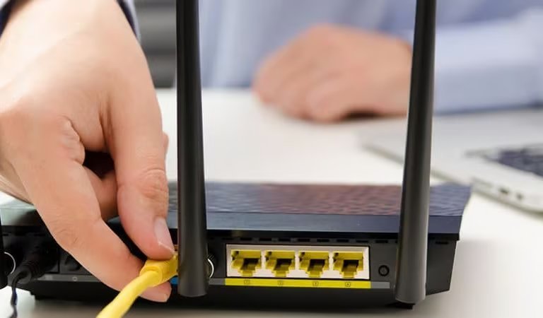 Configuración profesional de routers y acceso a internet